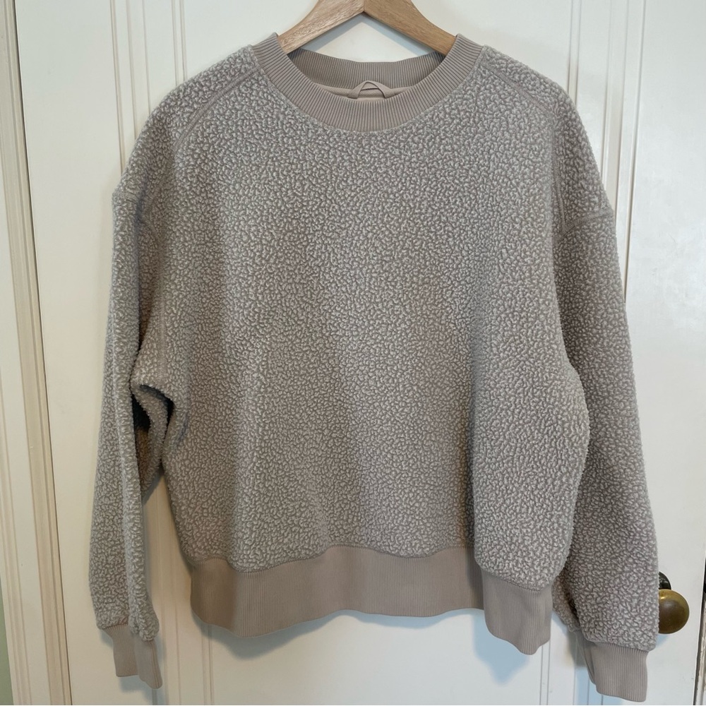 Everlane Cream Sherpa Fleece Teddy Crew‎ Neck Sweater Size M - Picture 2 of 5